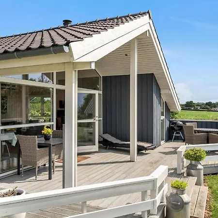 3 Bedroom In *